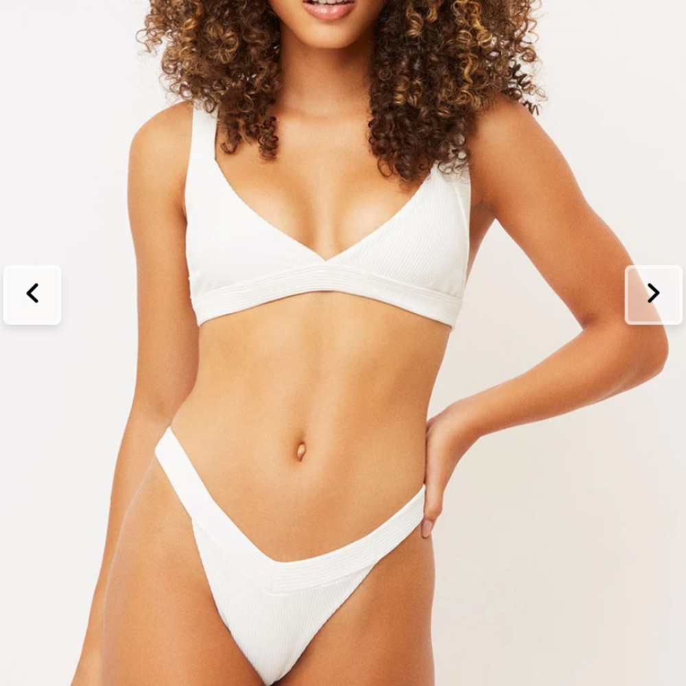 NWT Frankie’s Bikinis Georgia White Ribbed Bikini Top XS